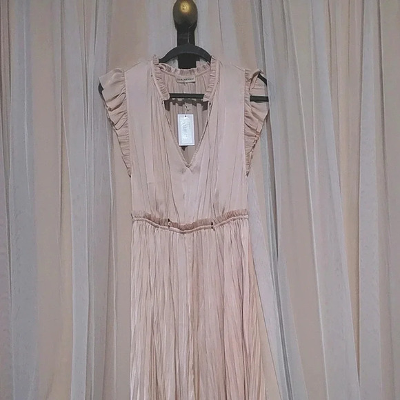 NWT Ulla Johnson Senna Satin Flutter Sleeve Midi Dress in Peony, Size 4. - Picture 2 of 8